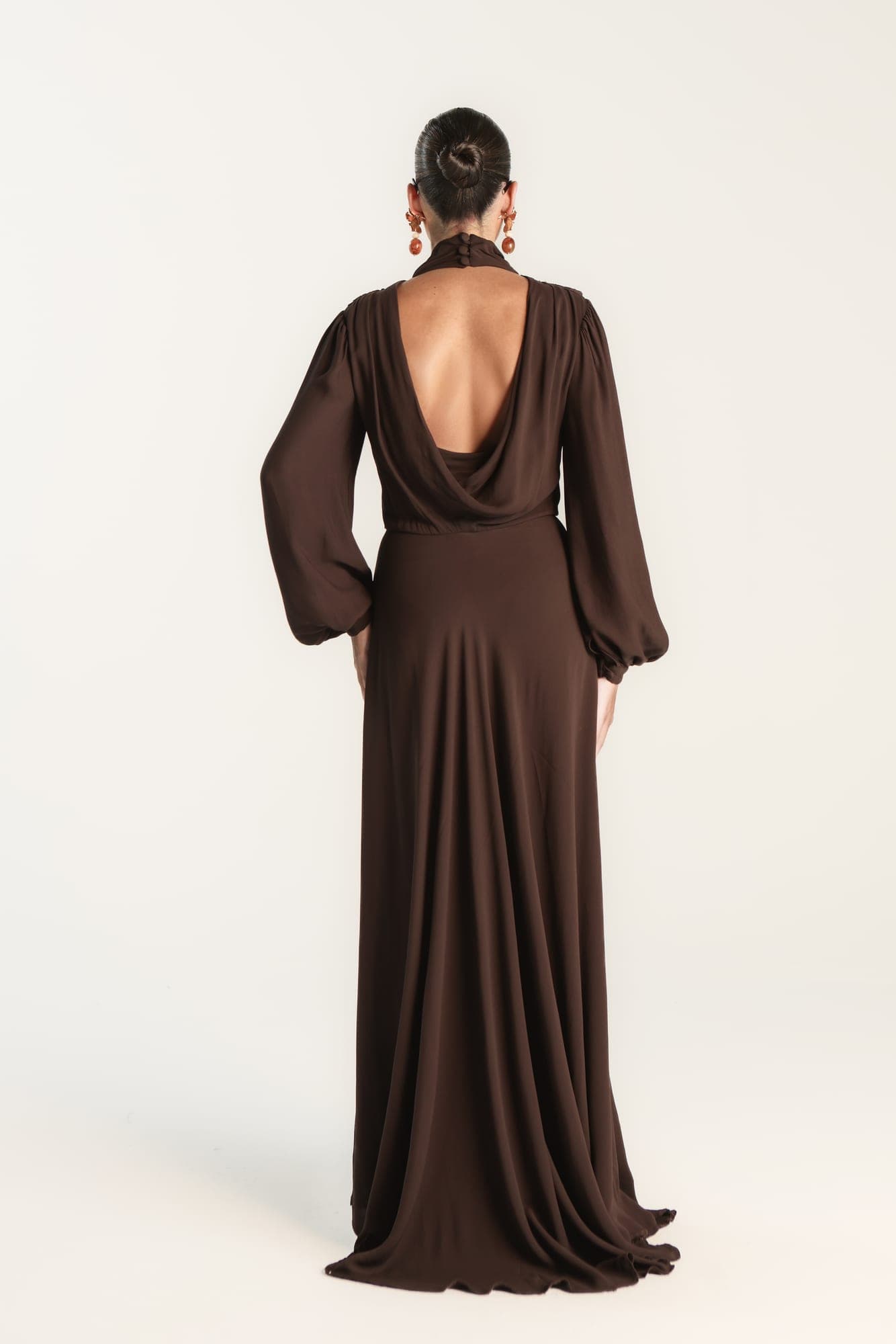 Umber Gown alternate